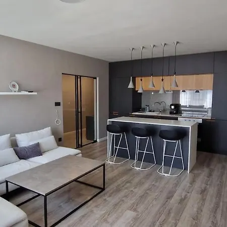 Mila's Cozy 1 Bedroom דירה סופיה