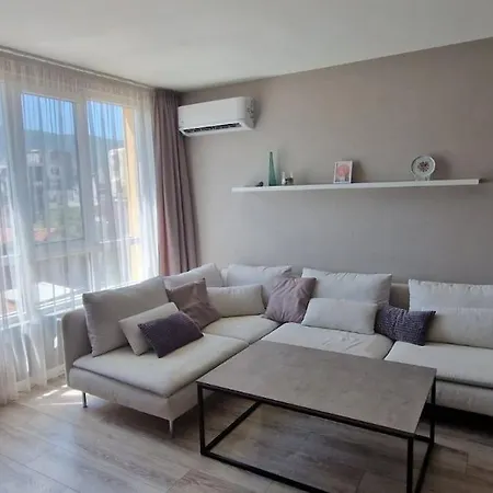 Mila's Cozy 1 Bedroom * סופיה